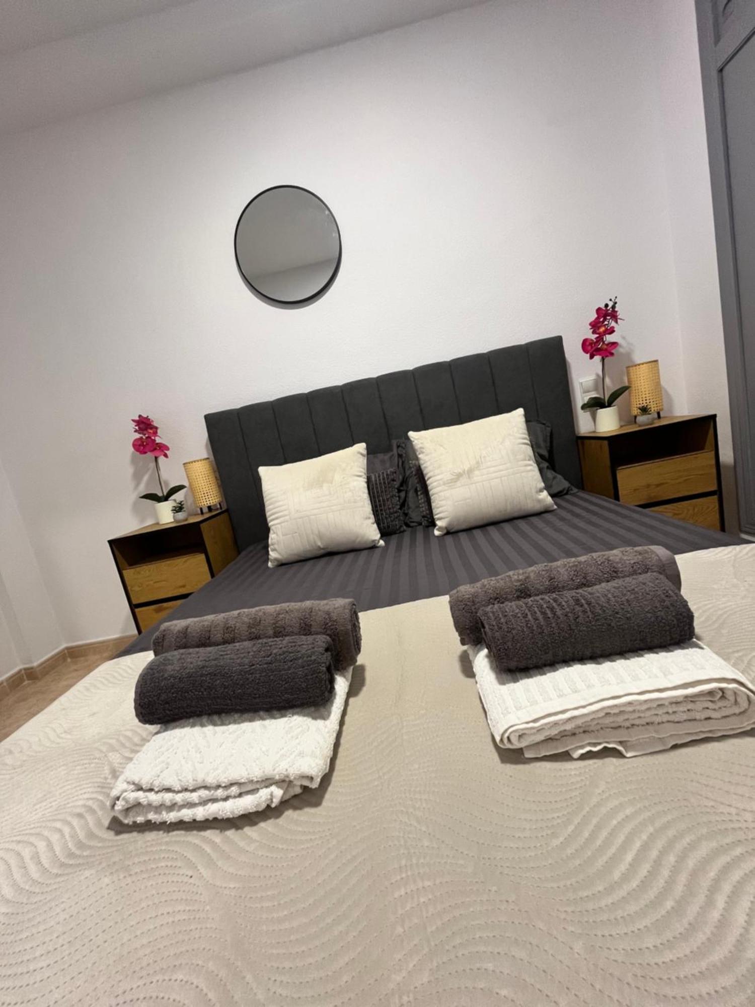 Magdalena Apartament Torrevieja Exteriör bild